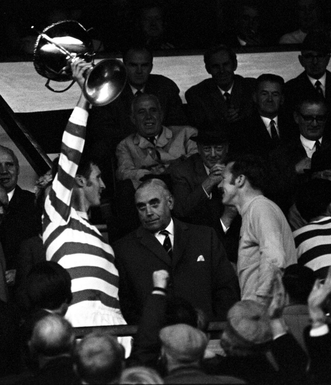 Billy McNeill lifts 1969 LCF