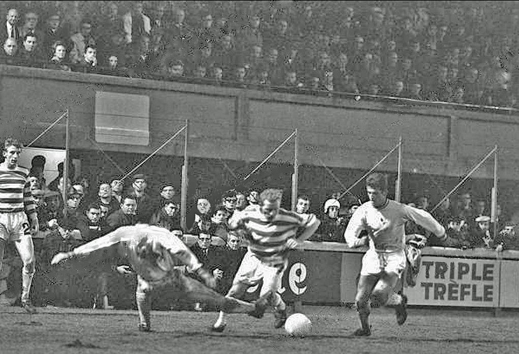 Jinky on the attack in Nantes 1966