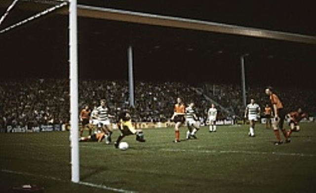 Sturrock scores at Tannadice 1984