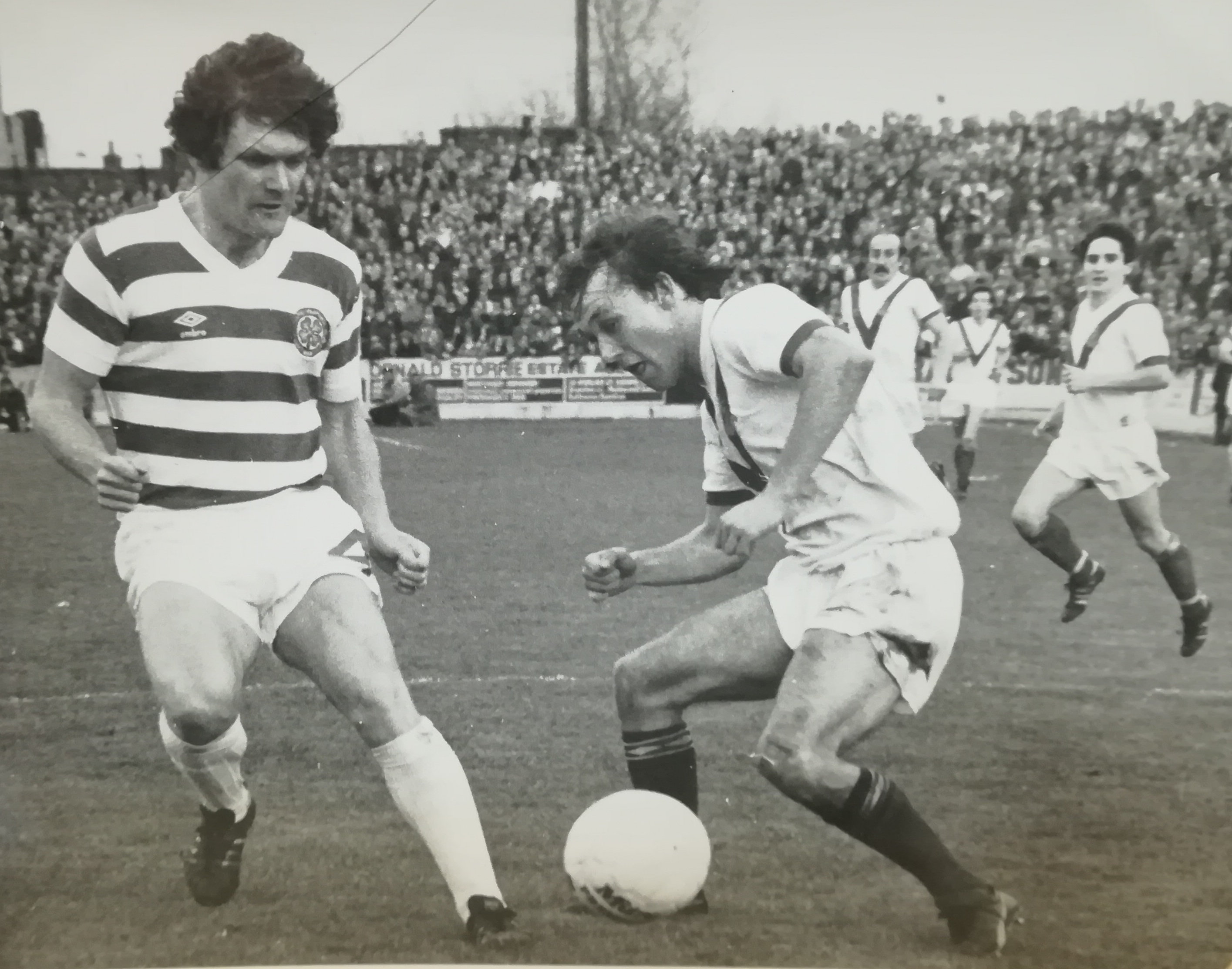 Aitken tackles Clark Broomfield 1981