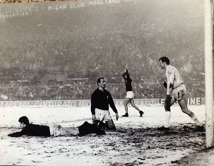 Fallon in action against AC Milan 1969