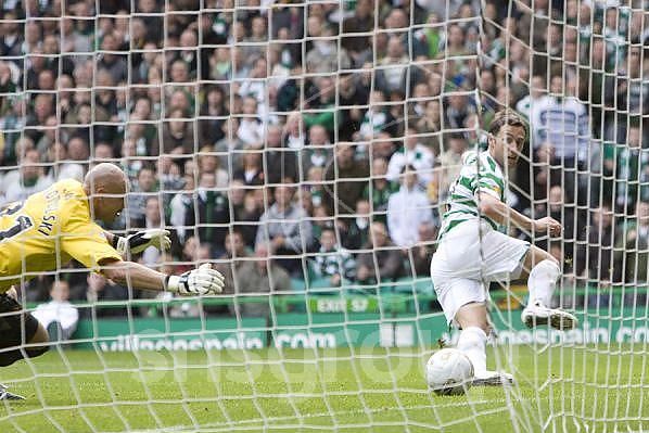 MacDonald scores v Dun Utd 2007