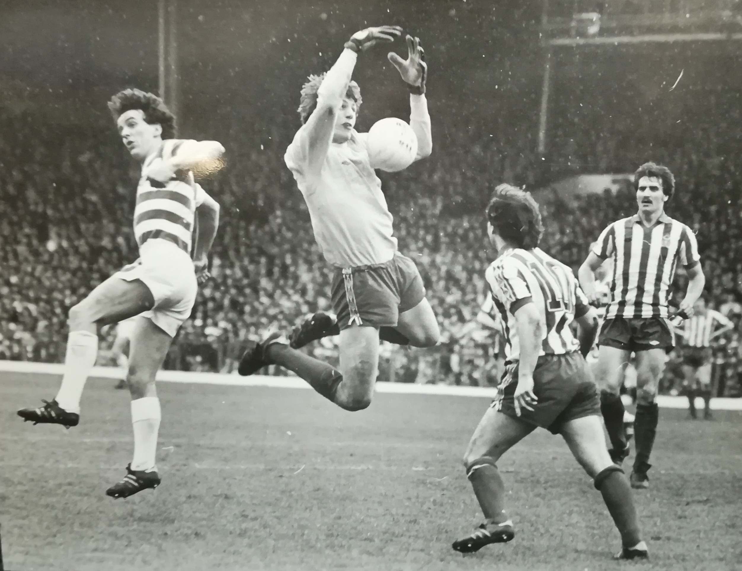 McCulloch saves from McGarvey 1981