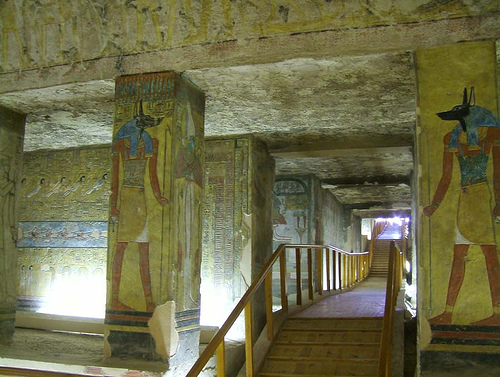 KV11 - Burial Chamber, looking towards Chariot Hall KV11 - Burial Chamber, looking towards Chariot Hall