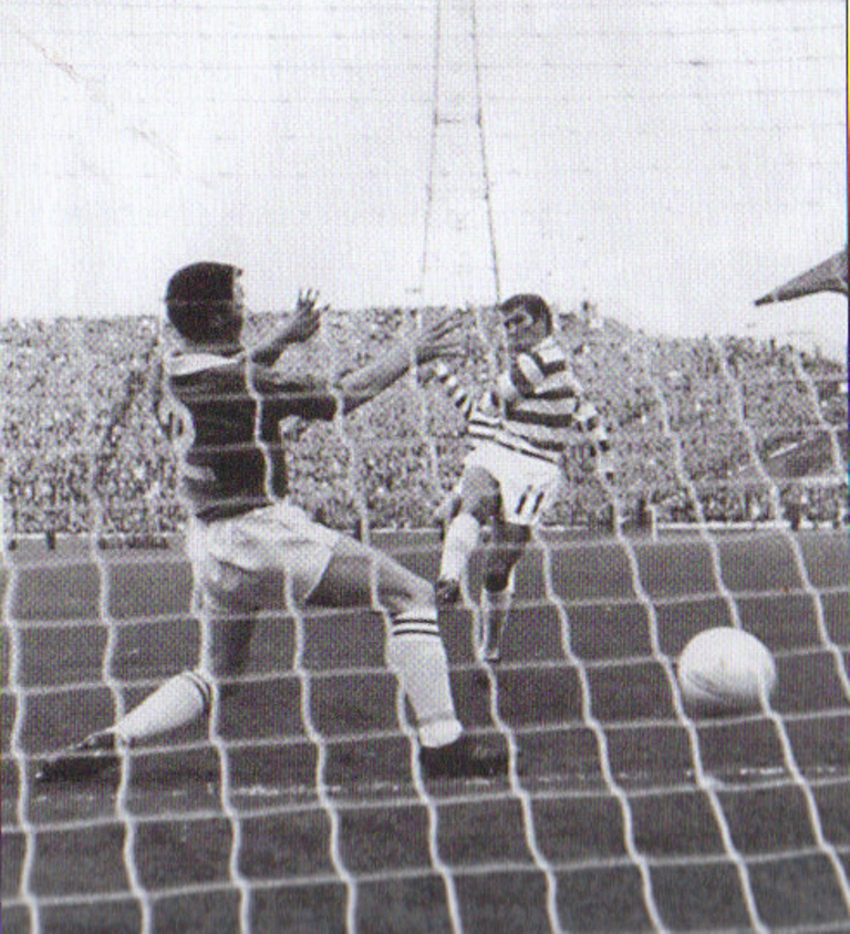 Auld scores against St Johnstone LCF 1969