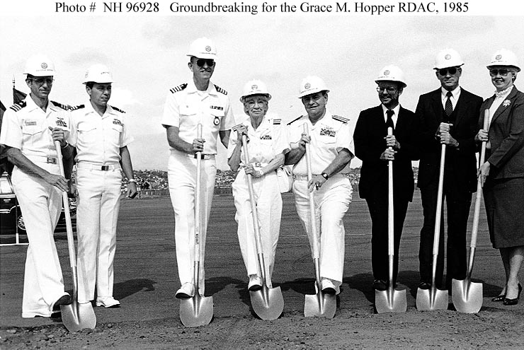 Grace Murray Hopper - atlaswiki Grace Murray Hopper - atlaswiki