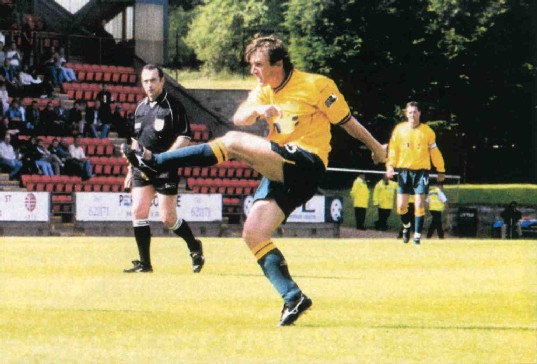 Lubo Moravcik in the first half, St Johnstone, May 2000