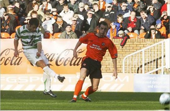 Maloney scores Tannadice 2005