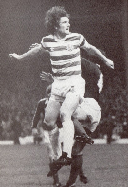 Aitken heads clear against Dundee 1981