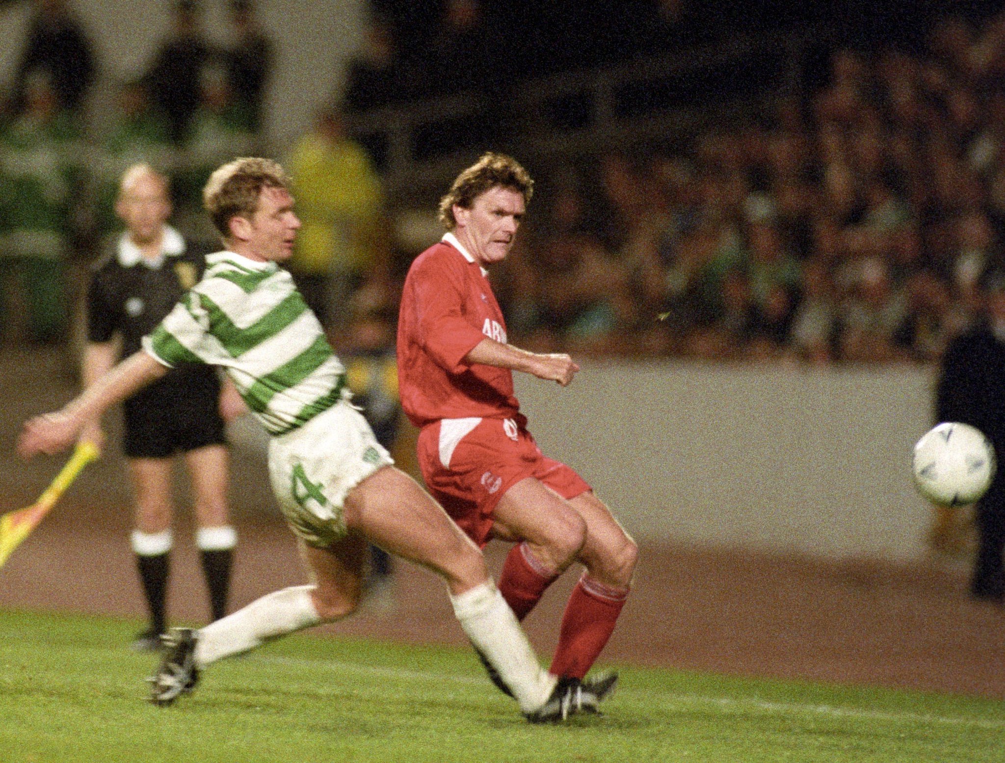 Grant blocks Aitken 1992